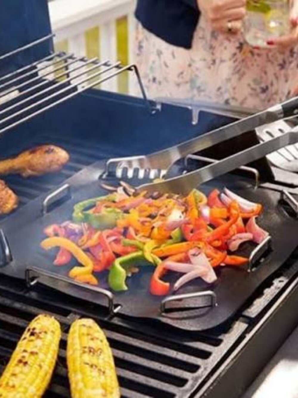 New in Package, Pampered Chef Grill & Tray set + 6 mats . Oven safe / Grill
